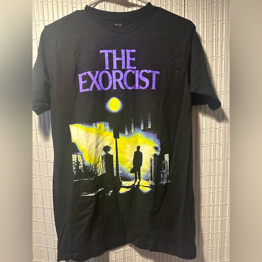 Graphic tee